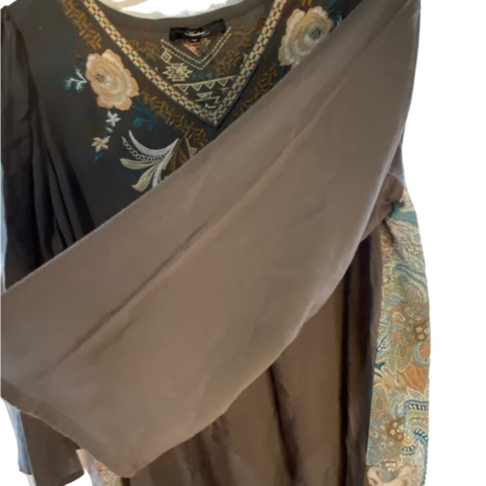 ANDREE by Unit Tunic - Picture 4 of 7